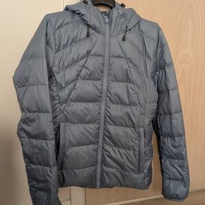 Quince Women's Sky Blue Hooded Puffer Jacket